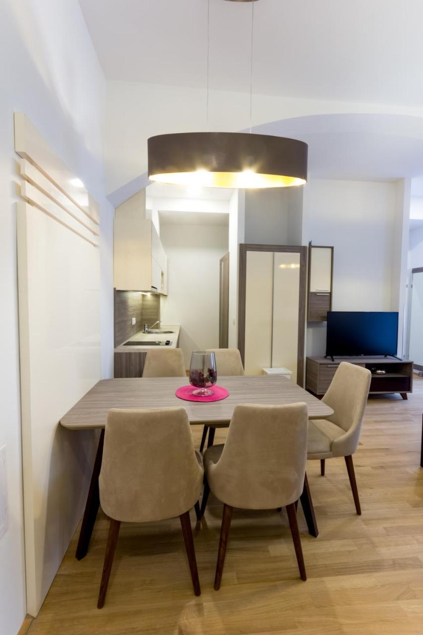 Debo Naehe Westbahnhof - Contactless Check In Appartement Wenen